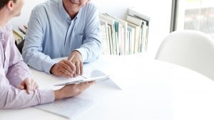 تحفيز الموظفين الكبار