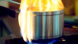 التصرف خلال نقاش محتدم