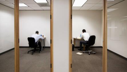 الشعور بالوحدة