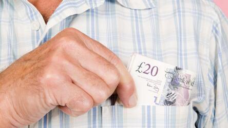 المكافآت المالية