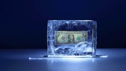 الإجازة الإجبارية