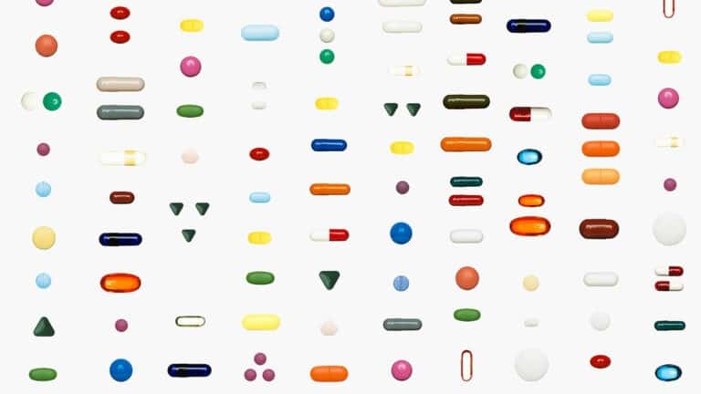 العلاقة بين عدم المساواة في الدخل والألم الجسدي