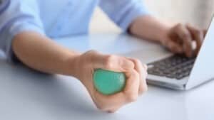 ضغوط العمل وخبراء الأدلة الجنائية