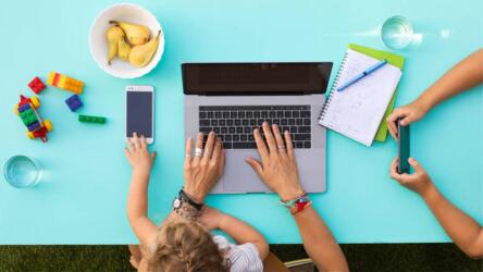 تحقيق التوازن بين التزامات العمل والتزاماتك العائلية