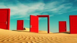 الانتقال إلى عمل أقل استقراراً