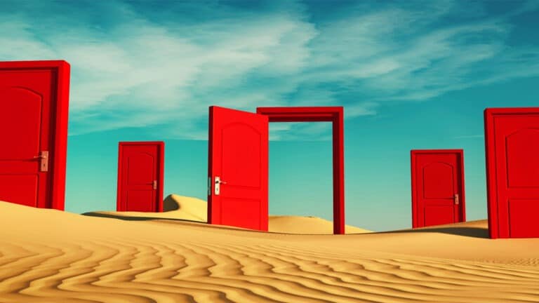 الانتقال إلى عمل أقل استقراراً