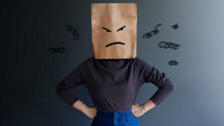 التعامل مع زميل العمل المهمل