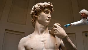 بناء النفوذ في مكان العمل الجديد