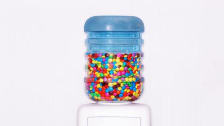 تحسين العمل الجماعي بالمكافأة