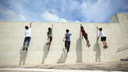 كيف تقود فريقك بعد ذروة الأزمة