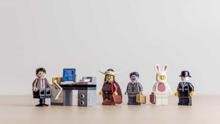 المقابلات الافتراضية