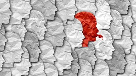 على الشركات أن تزيد من توظيف ذوي الضمير مطلقي الصفارة أو الموظفين الذين يتدخلون فيما لا يعنهم