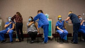 مشكلة التردد في قبول اللقاحات