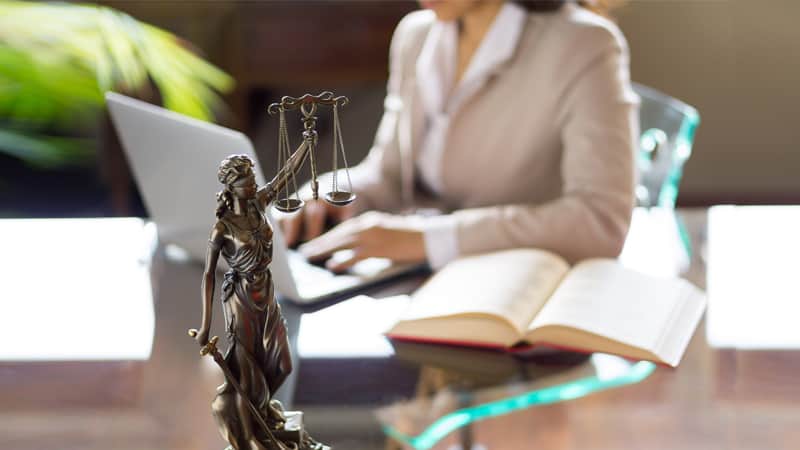 إدارة مقابلة عمل داخلية