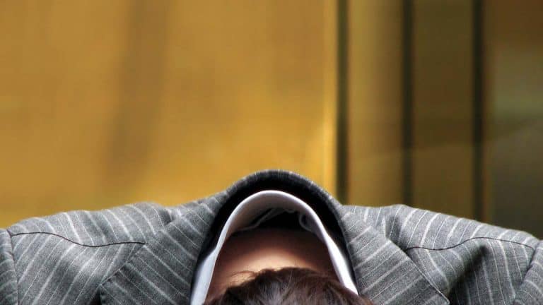 سر تحفيز فريق المبيعات