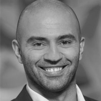 صورة الكاتب