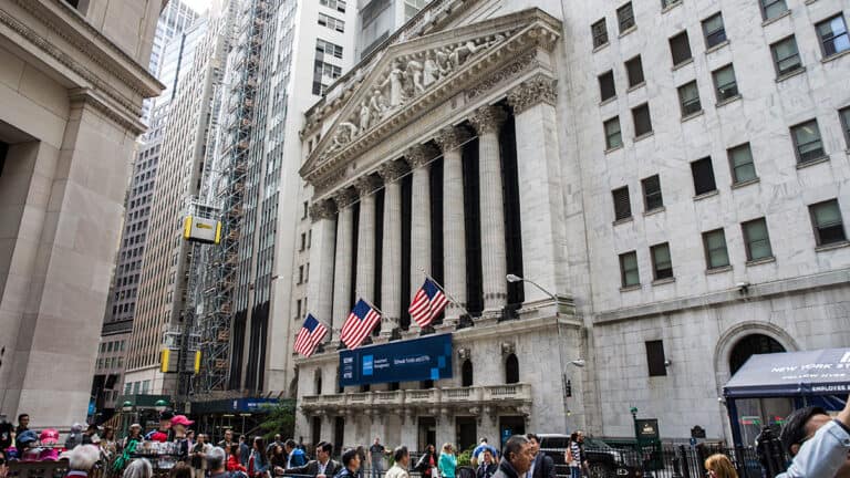 أضرار الأزمة المالية