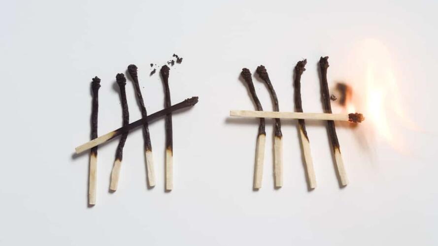 تجنب الاحتراق الوظيفي خلال العمل من المنزل