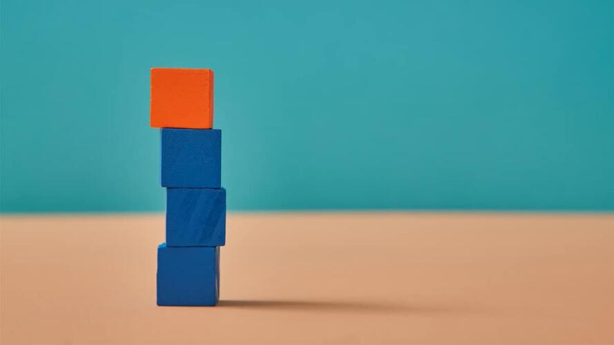 الارتقاء بالهرم الوظيفي