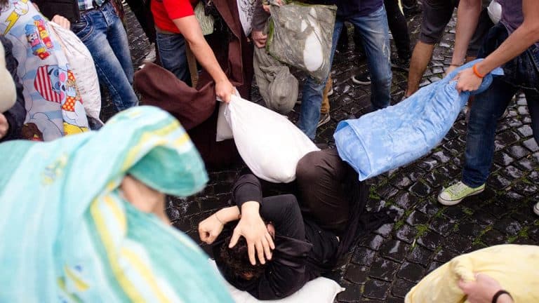 التعامل مع فريق العمل الصعب