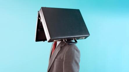 التعامل مع المدير الخواف