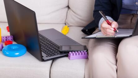 الجوانب الإيجابية للأمهات العاملات