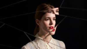 تأثير الوعي الذاتي للمرأة على مسارها المهني