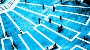 علاقة السياسة بالترقيات