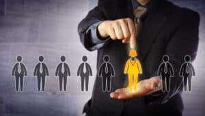 قصة نجاح مديرة شابة