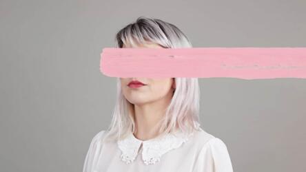 حل مشكلة ضعف الترويج للنساء الناجحات