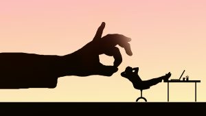 كيف تتعامل مع زميل العمل المتخاذل