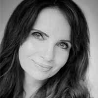 صورة الكاتب