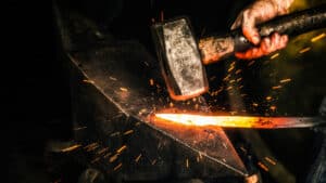 بوتقة القيادة