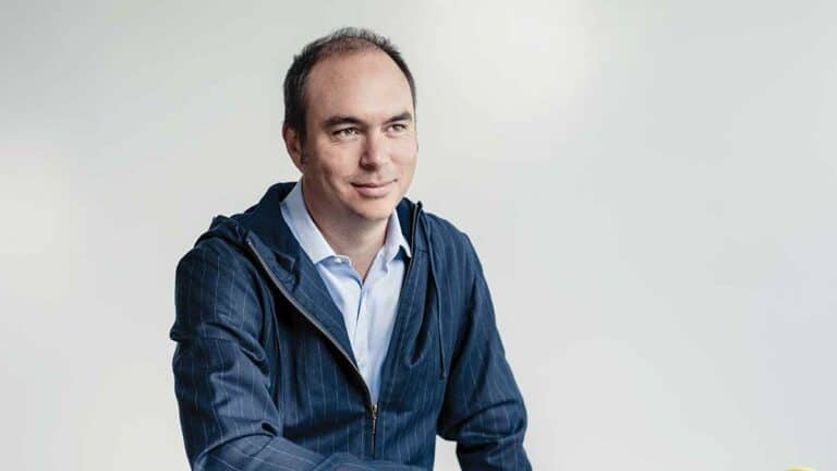 الرئيس التنفيذي لشركة أب وورك