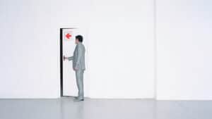 اختيار الوظيفة الأولى