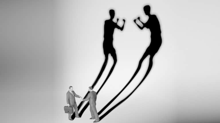 تعلم تقنيات التفاوض والإقناع