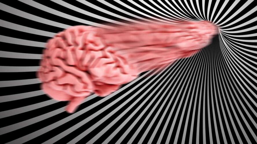 التفكير الوهمي