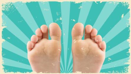 المشي حافي القدمين