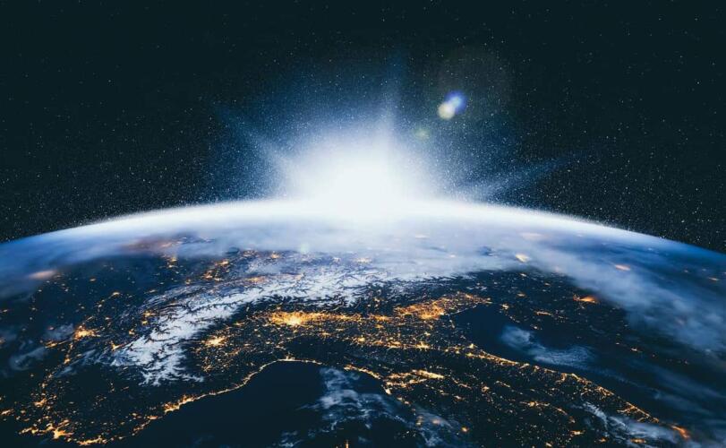 ما حقيقة الأضواء التي رافقت زلزالي المغرب وتركيا؟