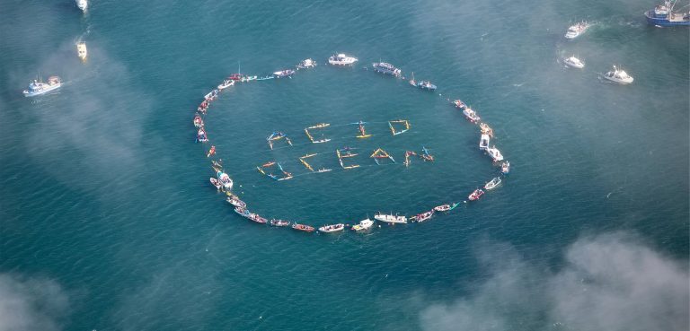 كيف تساعد ممارسات السكان الأصليين الزراعية في حماية المحار الملزمي من تحمض المحيطات؟