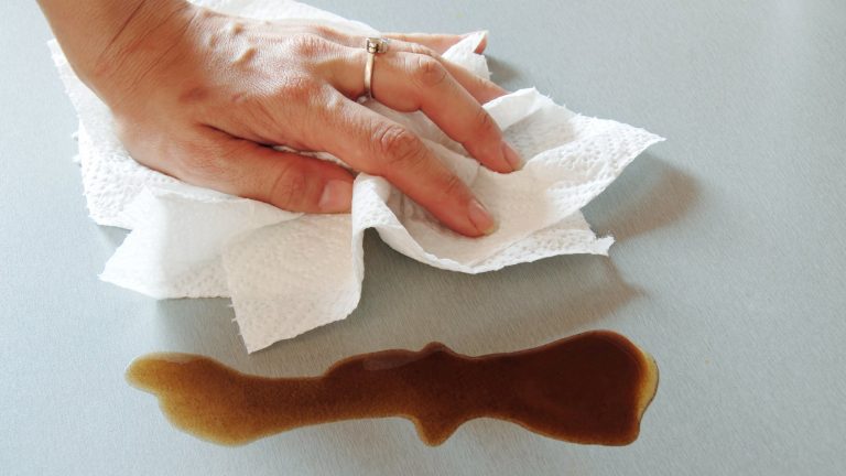 ابتكار جديد: مادة ورقية رقيقة تمتص أكثر من 100 ضعف وزنها ماء