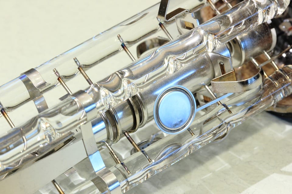 كيف يعمل التلفاز