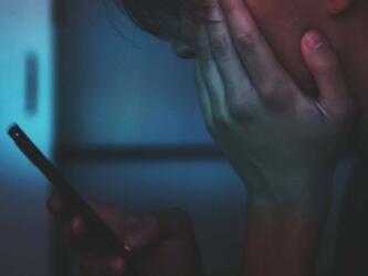 دليل شامل لاستخدام مواقع التواصل الاجتماعي عندما يكون أمنك في خطر