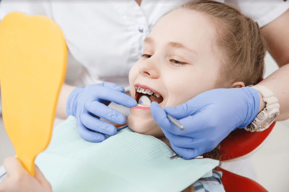 تقويم الأسنان لدى الأطفال