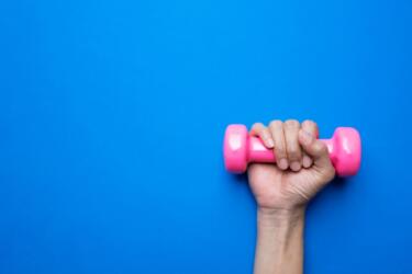 كيف تبني كتلة عضلية بعد سن الأربعين؟