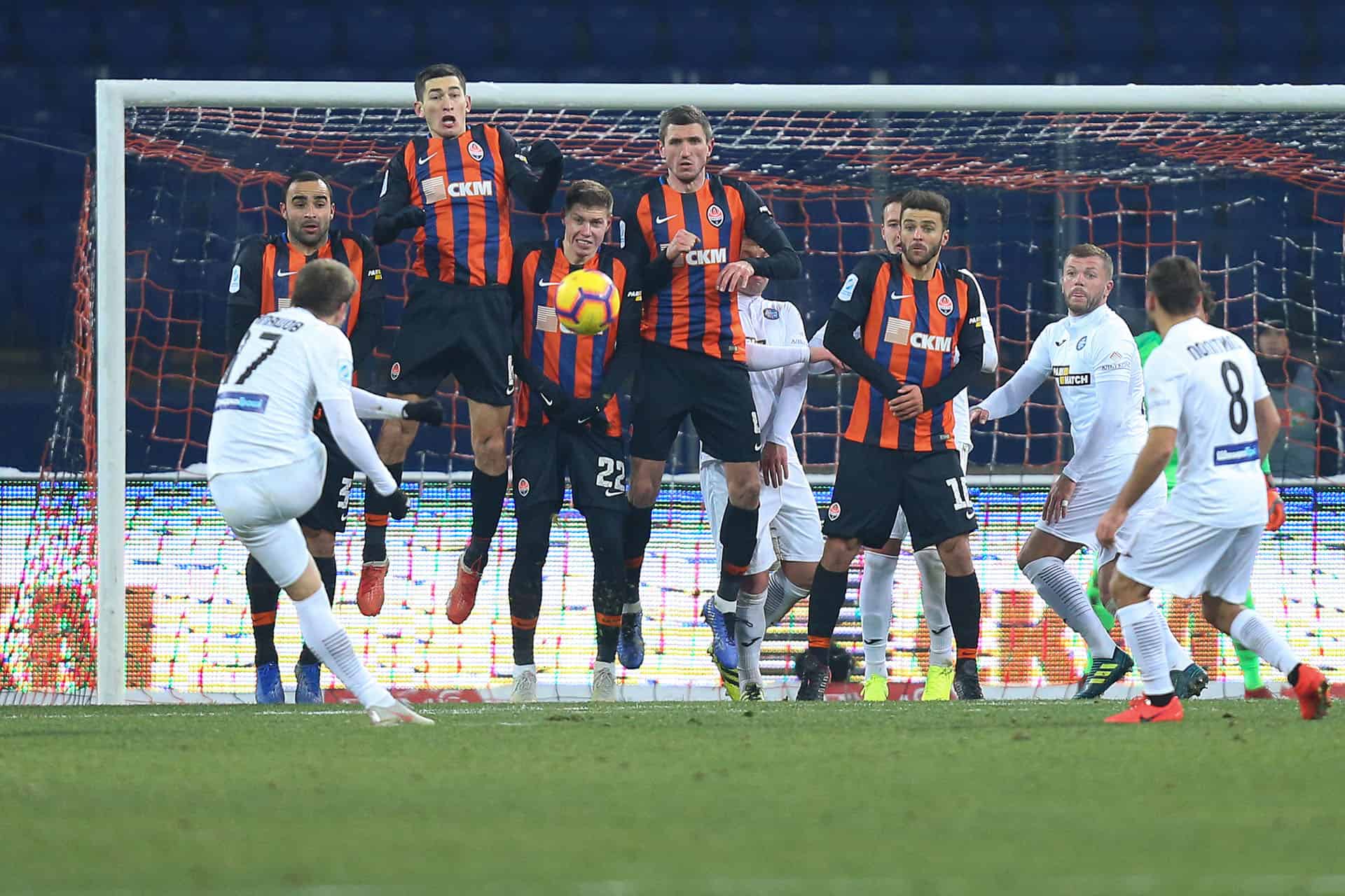 ركلة حرة مباشرة