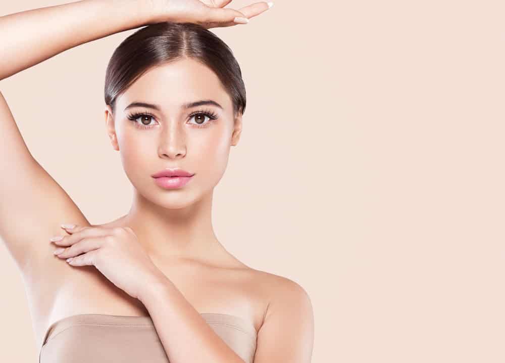 كيف يعمل ليزر إزالة الشعر