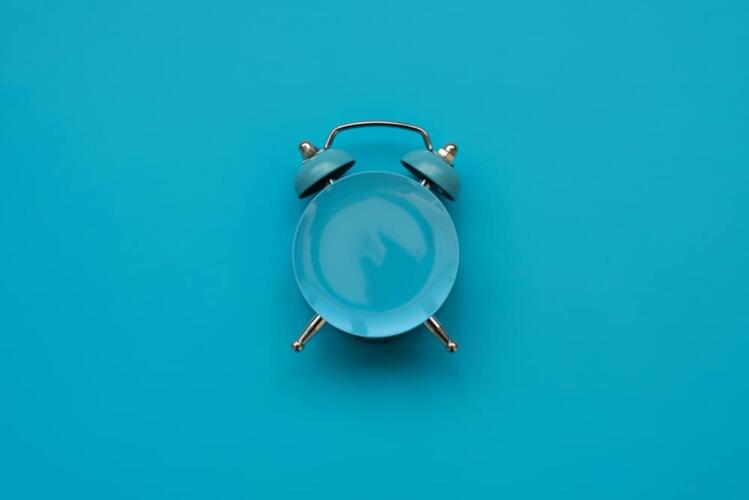 ما أفضل وقت تتناول فيه الطعام لتخفض وزنك؟ دراسة سعودية تجيب