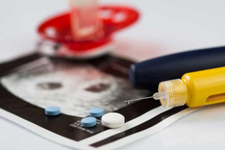 ما مدى تأثير داء السكري على الخصوبة والإنجاب عند الذكور والإناث؟