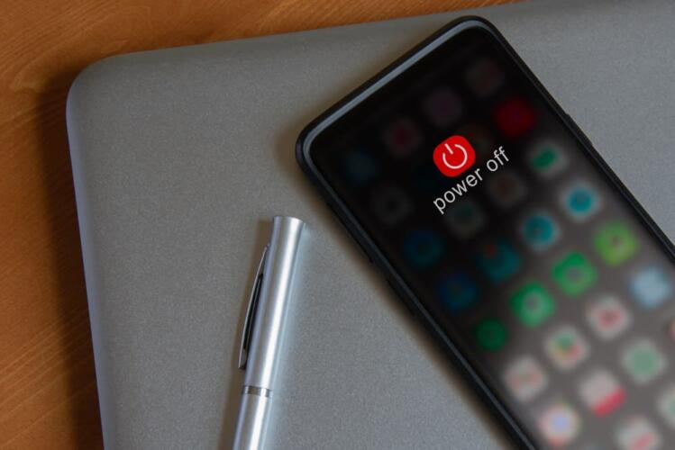 8 فوائد مختلفة لإيقاف تشغيل الهاتف